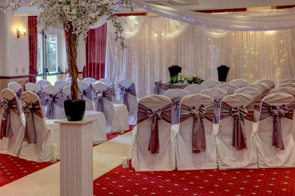 Burnley North Oaks Hotel And Leisure Club Удобства снимка