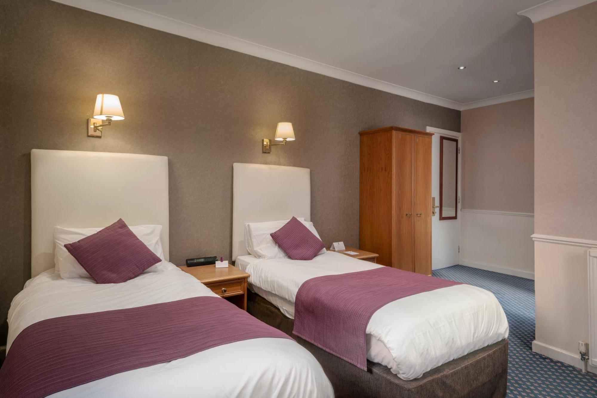 Burnley North Oaks Hotel And Leisure Club Стая снимка