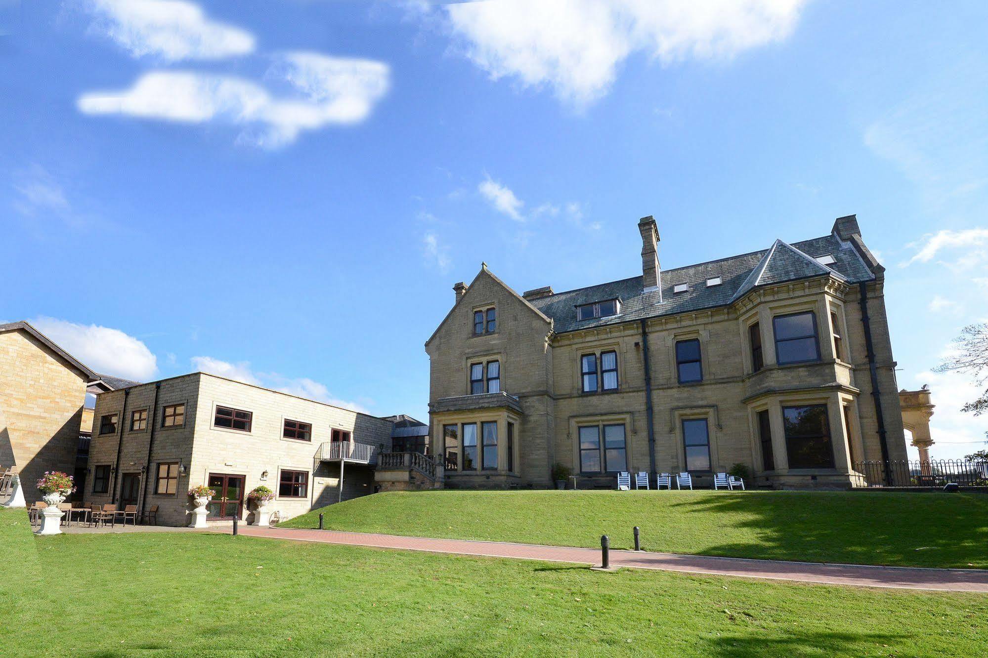 Burnley North Oaks Hotel And Leisure Club Екстериор снимка