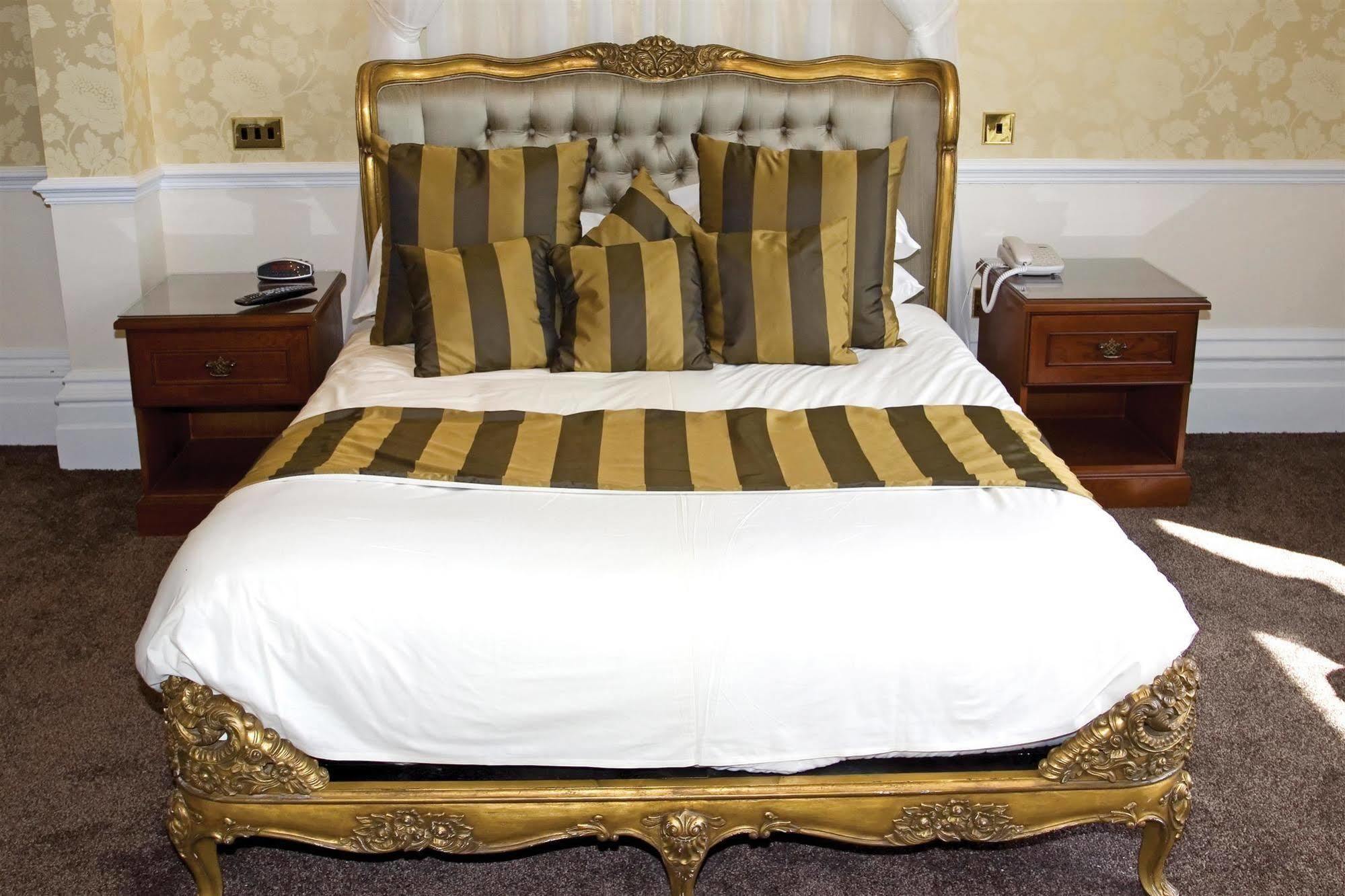 Burnley North Oaks Hotel And Leisure Club Екстериор снимка