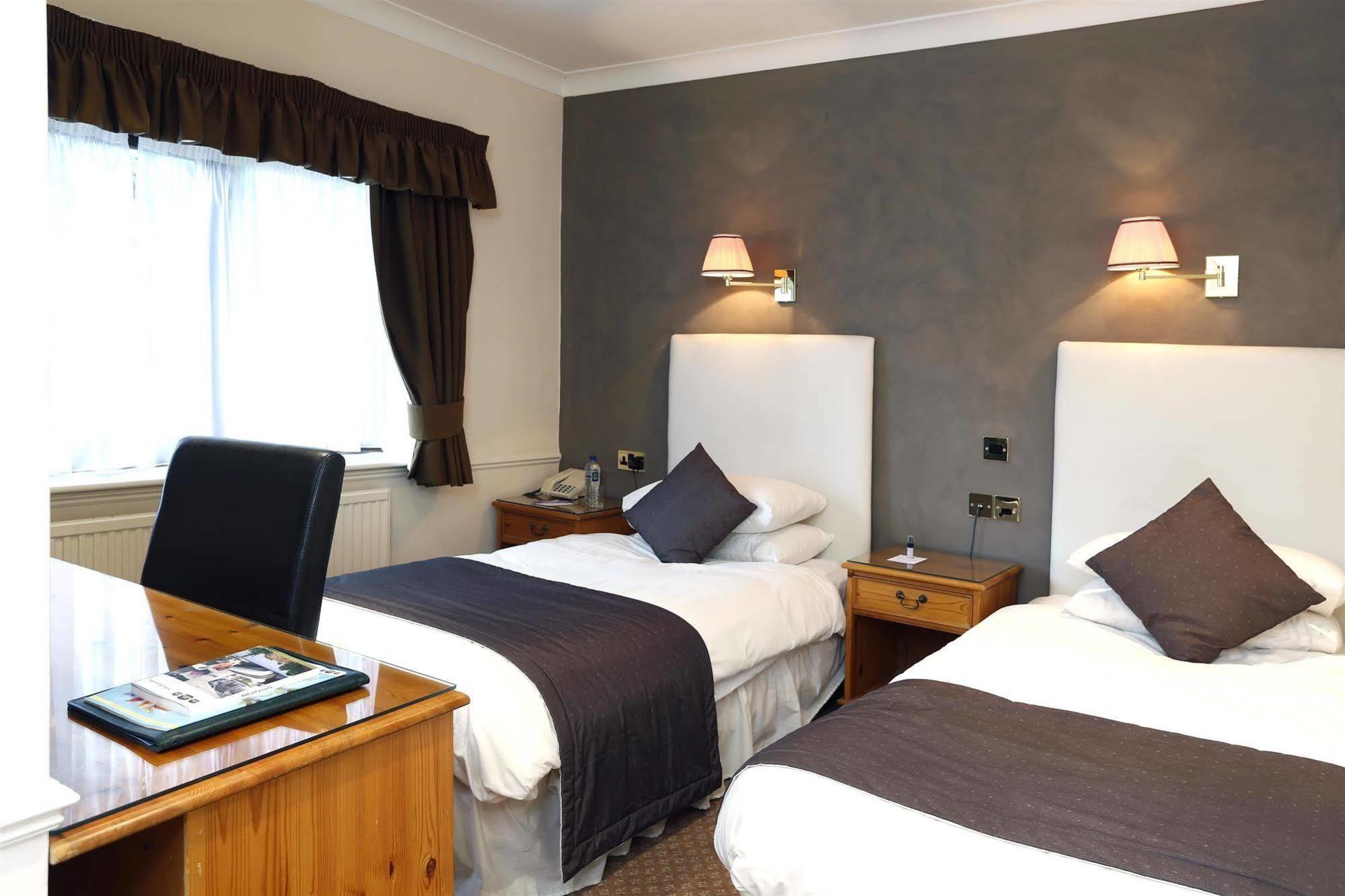 Burnley North Oaks Hotel And Leisure Club Екстериор снимка