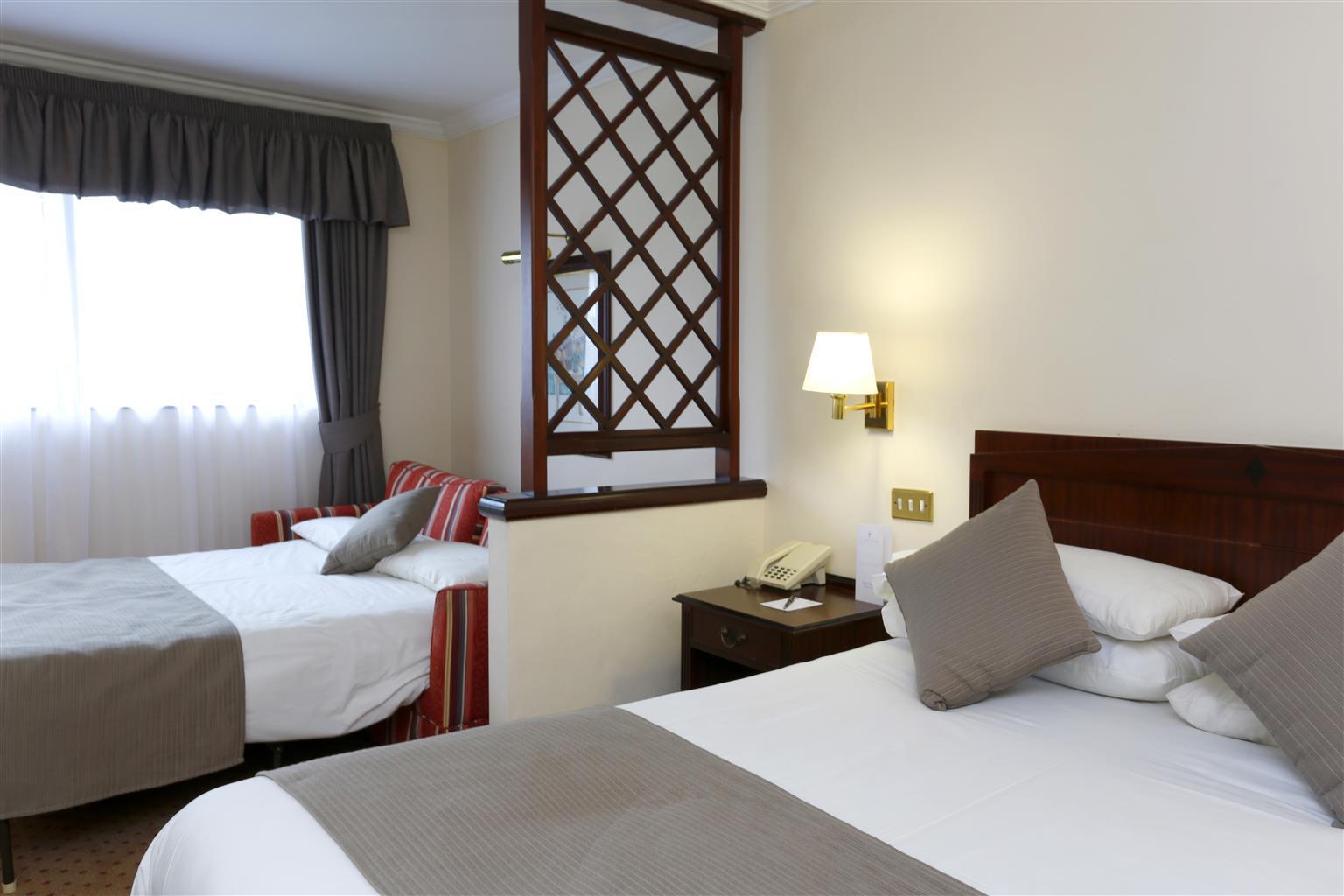 Burnley North Oaks Hotel And Leisure Club Екстериор снимка